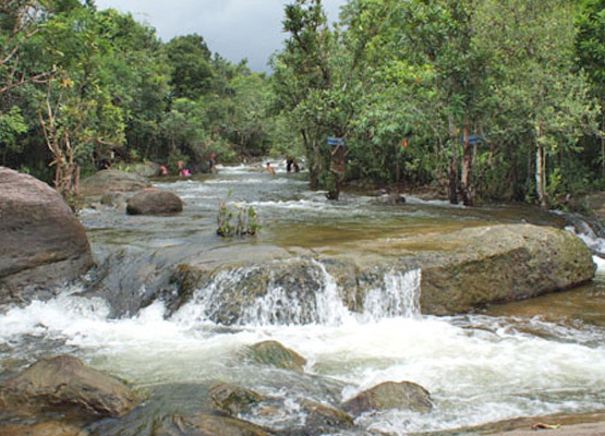 attraction-Prek Thnout Kampot Waterfall.jpg